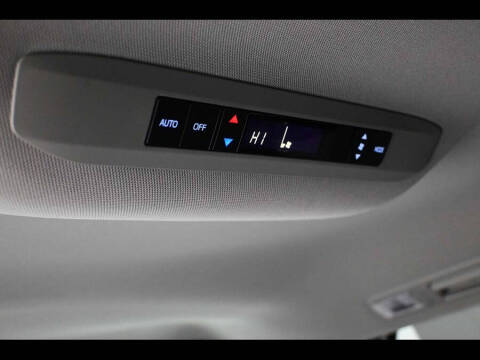 2025 Toyota Sienna LE 8-Passenger