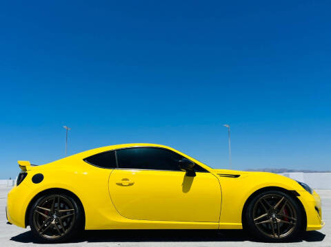 2017 Subaru BRZ Series.Yellow