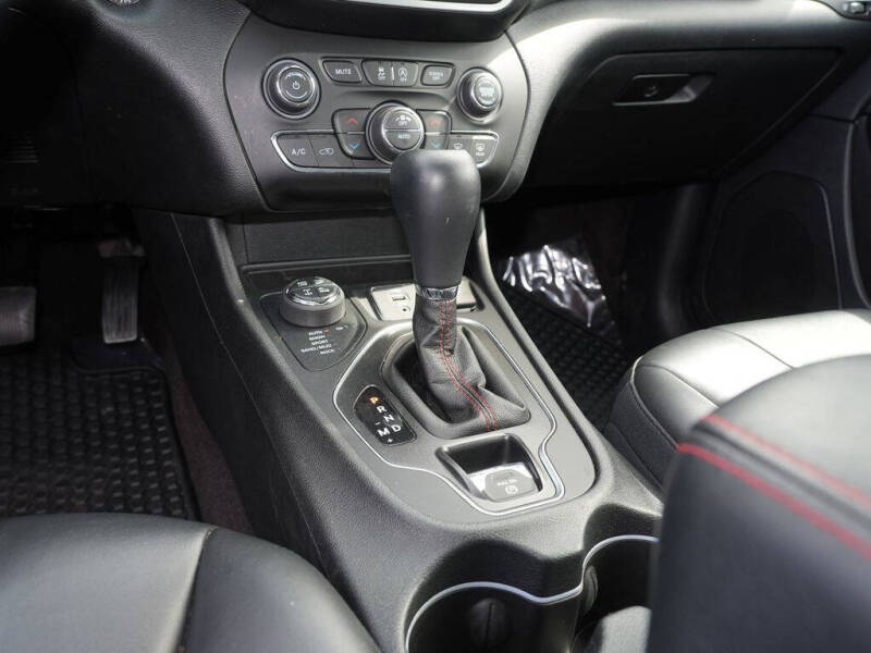 2019 Jeep Cherokee Trailhawk