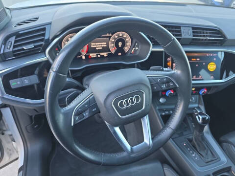 2020 Audi Q3 quattro S line Prem Plus 45 TFSI