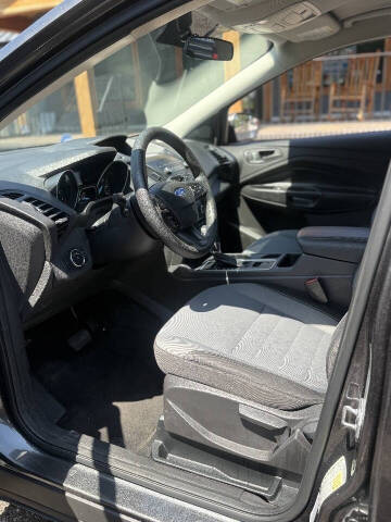 2019 Ford Escape S