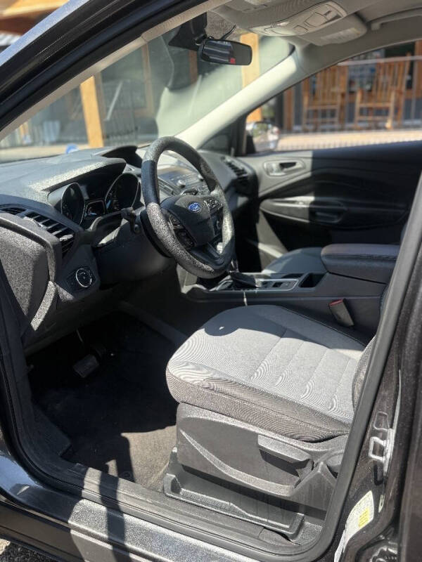 2019 Ford Escape S