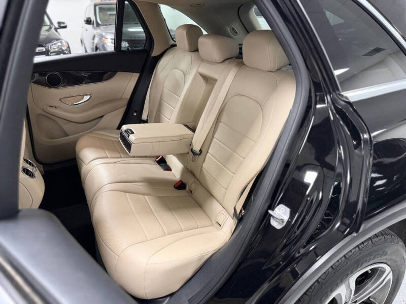 2017 Mercedes-Benz GLC GLC 300