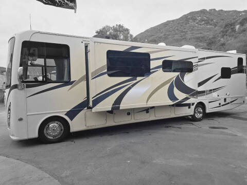 2017 Thor Motor Coach Windsport