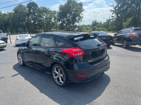 2017 Ford Focus ST
