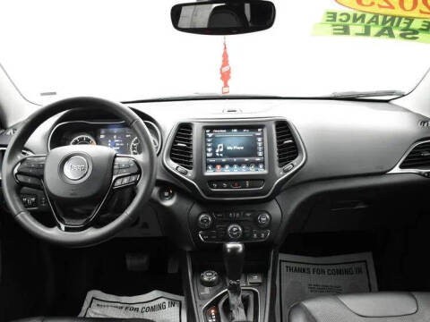 2023 Jeep Cherokee Altitude Lux