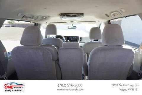 2016 Toyota Sienna