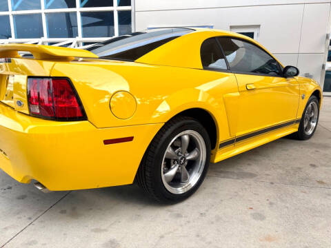 2004 Ford Mustang GT Deluxe