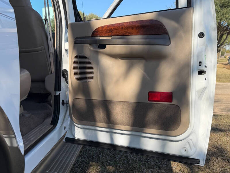 2000 Ford Excursion Limited