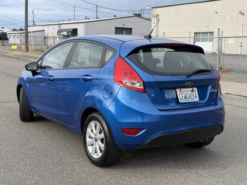 2011 Ford Fiesta SE