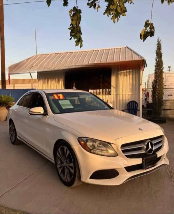 2017 Mercedes-Benz C-Class C300's photo