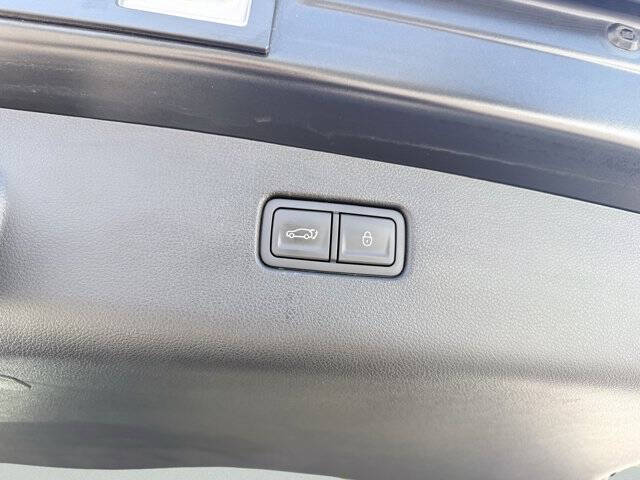 2022 Genesis GV70 2.5T Standard