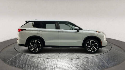 2022 Mitsubishi Outlander