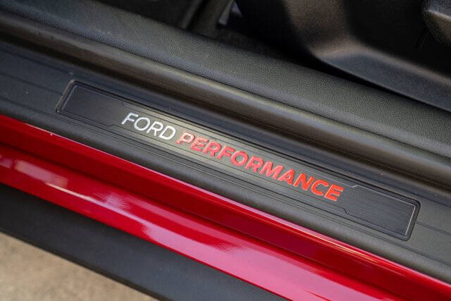 2018 Ford Mustang 16