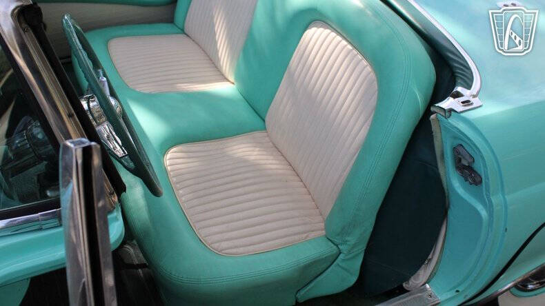1955 Ford Thunderbird