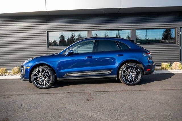 2025 Porsche Macan