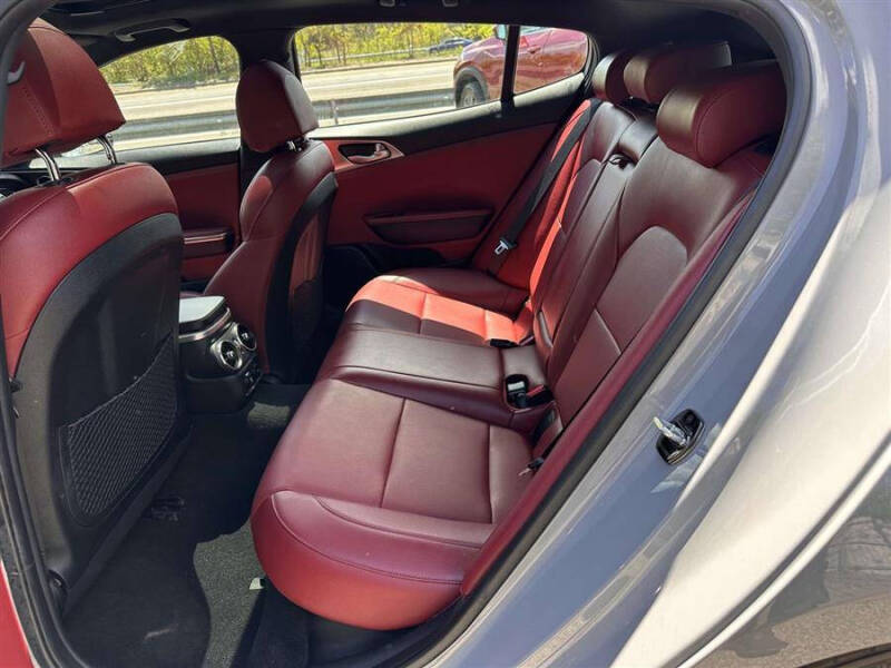 2022 Kia Stinger