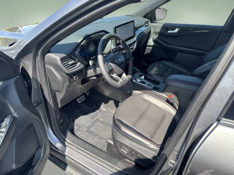 2023 Ford Escape ST-Line Select