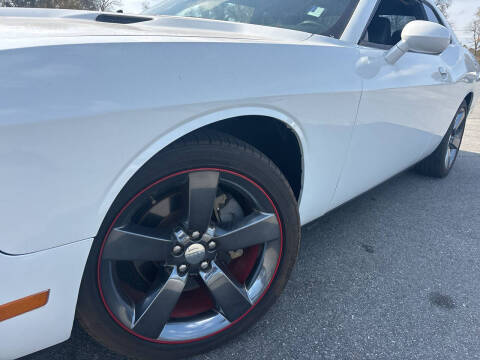 2013 Dodge Challenger SXT