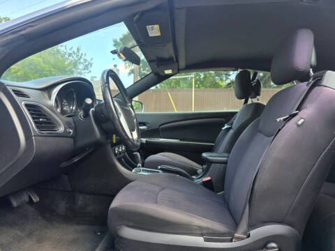 2012 Chrysler 200 Touring