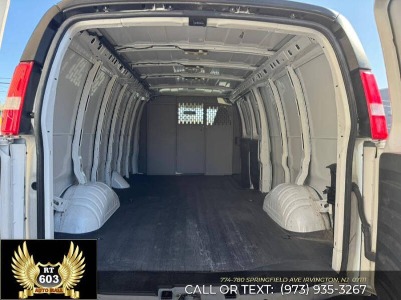 2023 GMC Savana 2500