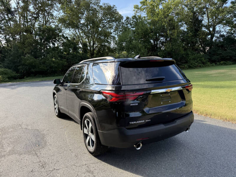 2023 Chevrolet Traverse LT Leather