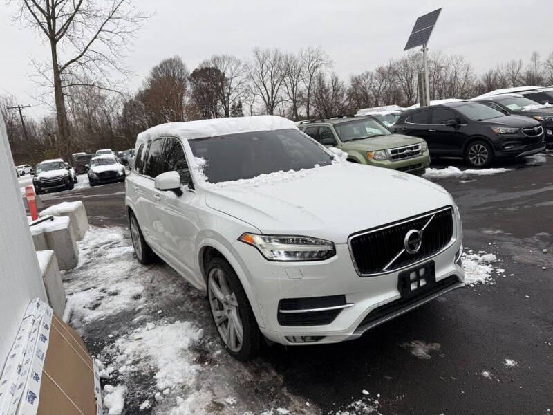 2018 Volvo XC90 T6 Momentum