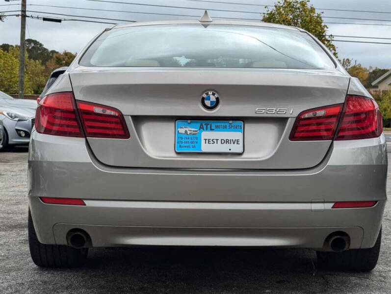 2011 BMW 5 Series 535i photo 6