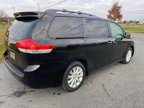 2014 Toyota Sienna XLE 7-Passenger