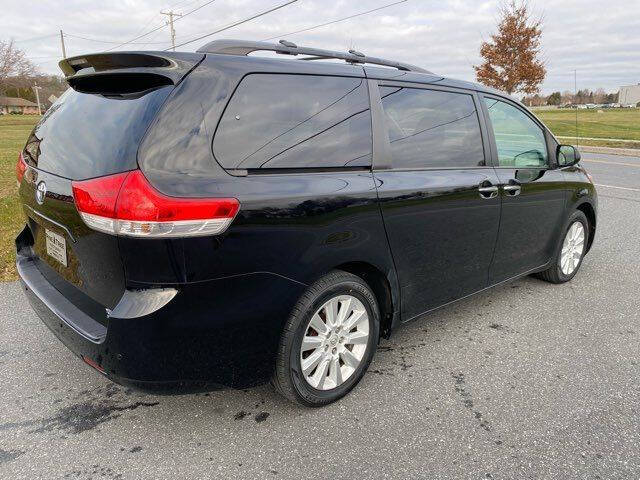 2014 Toyota Sienna XLE 7-Passenger