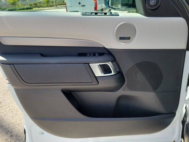 2023 Land Rover Discovery P360 HSE R-Dynamic