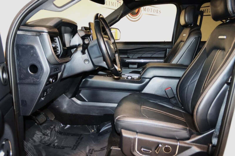 2023 Ford Expedition MAX Platinum