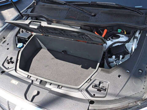 2019 Audi e-tron quattro Premium Plus