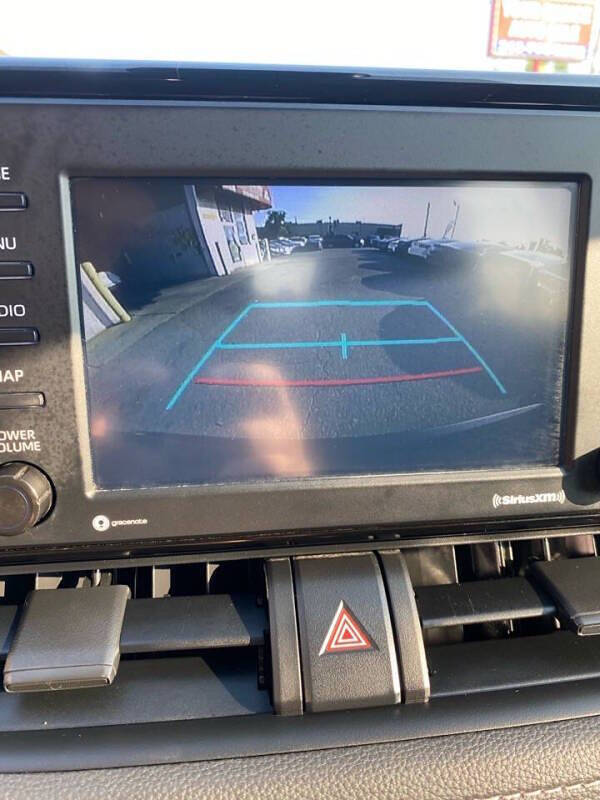 2022 Toyota RAV4 Hybrid LE