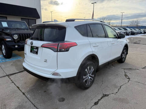 2017 Toyota RAV4 LE