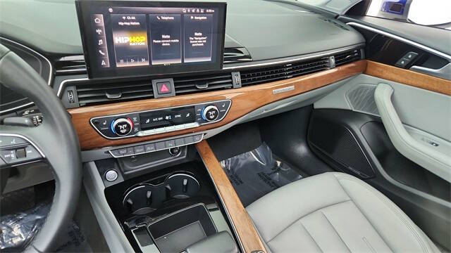 2024 Audi A4 quattro Premium Plus 40 TFSI