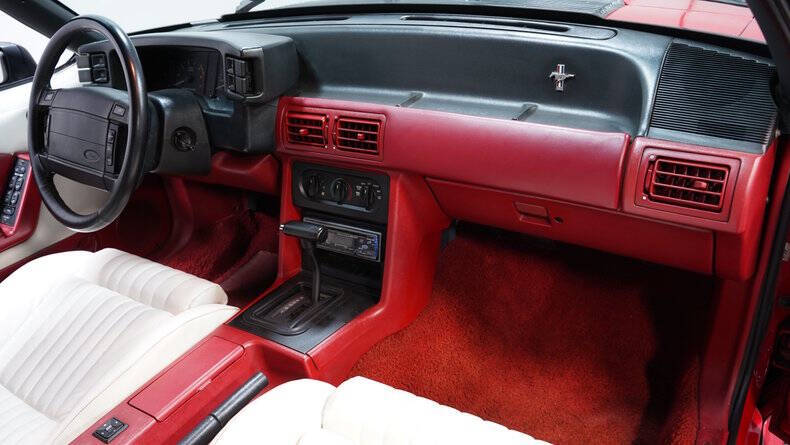 1990 Ford Mustang GT
