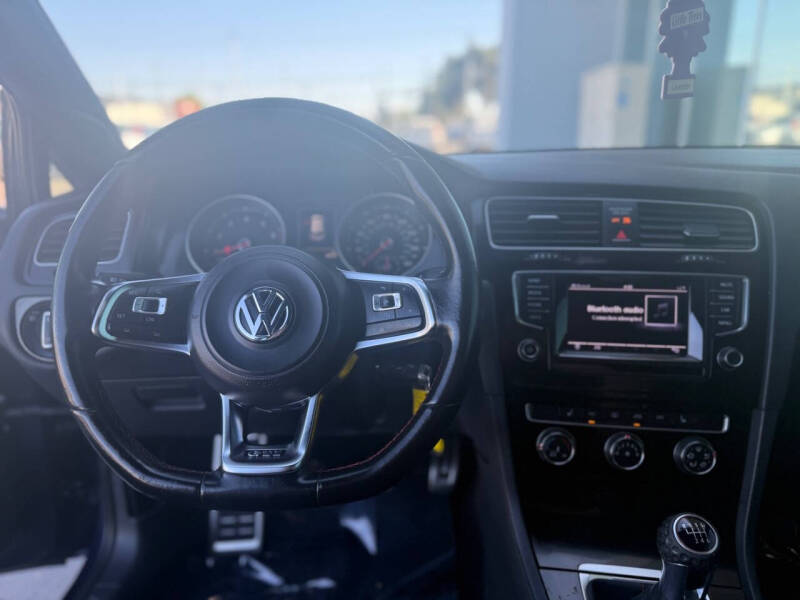 2015 Volkswagen Golf GTI S