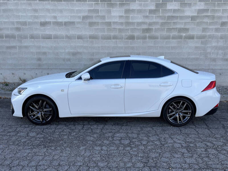 2019 Lexus IS 300