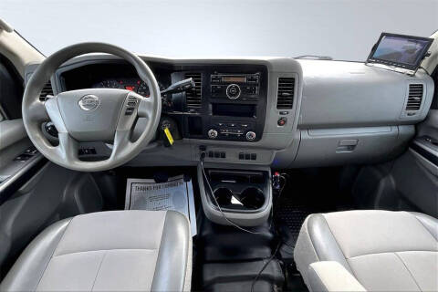 2017 Nissan NV