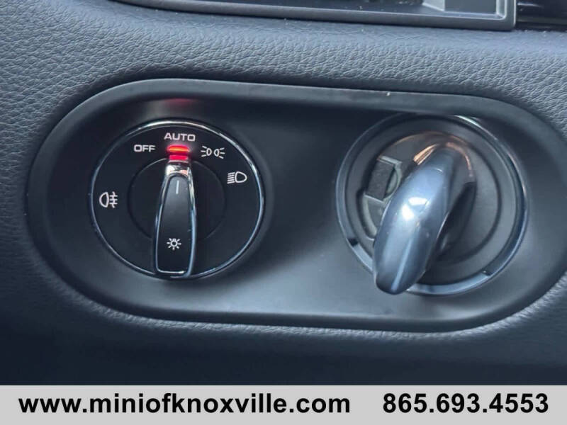 2024 Porsche Macan T