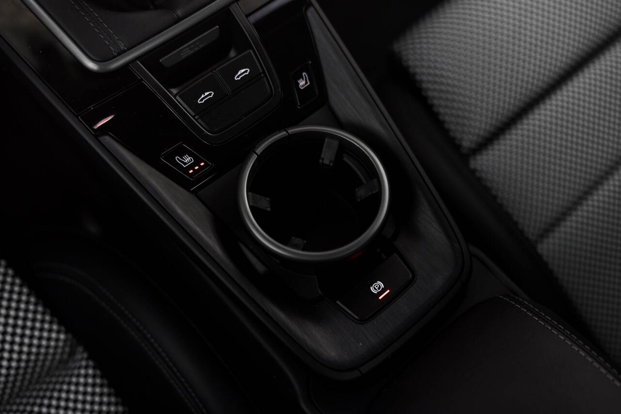 2022 Porsche 911 39