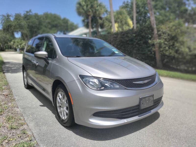 2017 Chrysler Pacifica LX