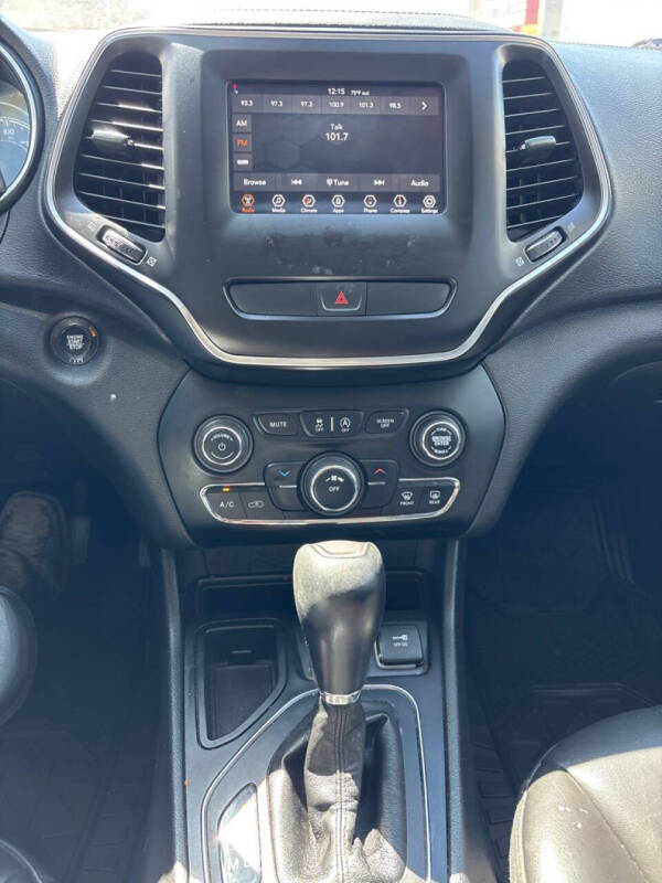 2019 Jeep Cherokee Latitude Plus