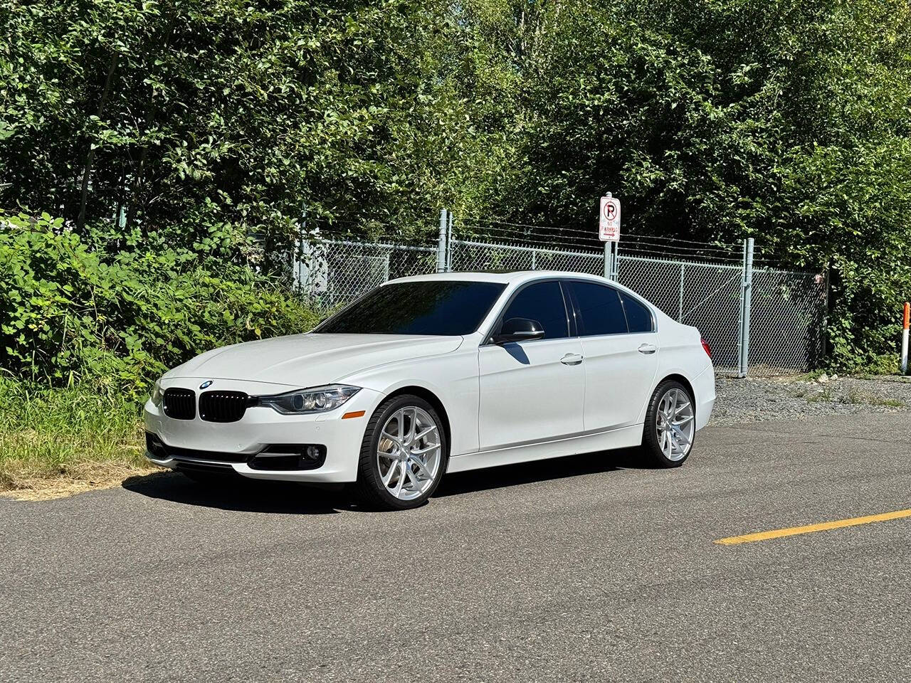 2013 BMW 3 Series for sale at LV MOTORS in everett, WA