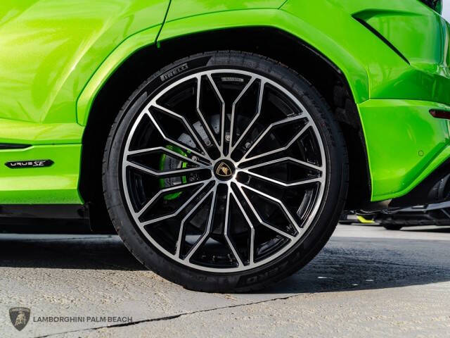 2025 Lamborghini Urus SE