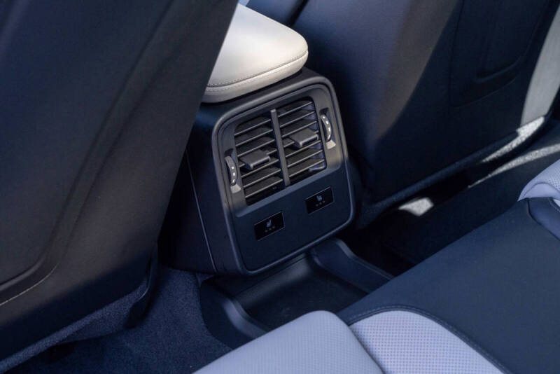 2025 Porsche Taycan GTS