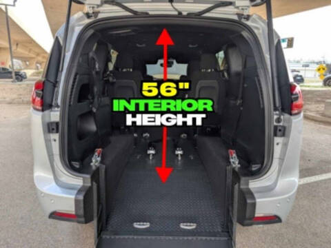 2024 Chrysler Pacifica Touring