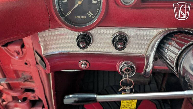 1955 Ford Thunderbird