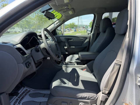 2017 Chevrolet Traverse LS